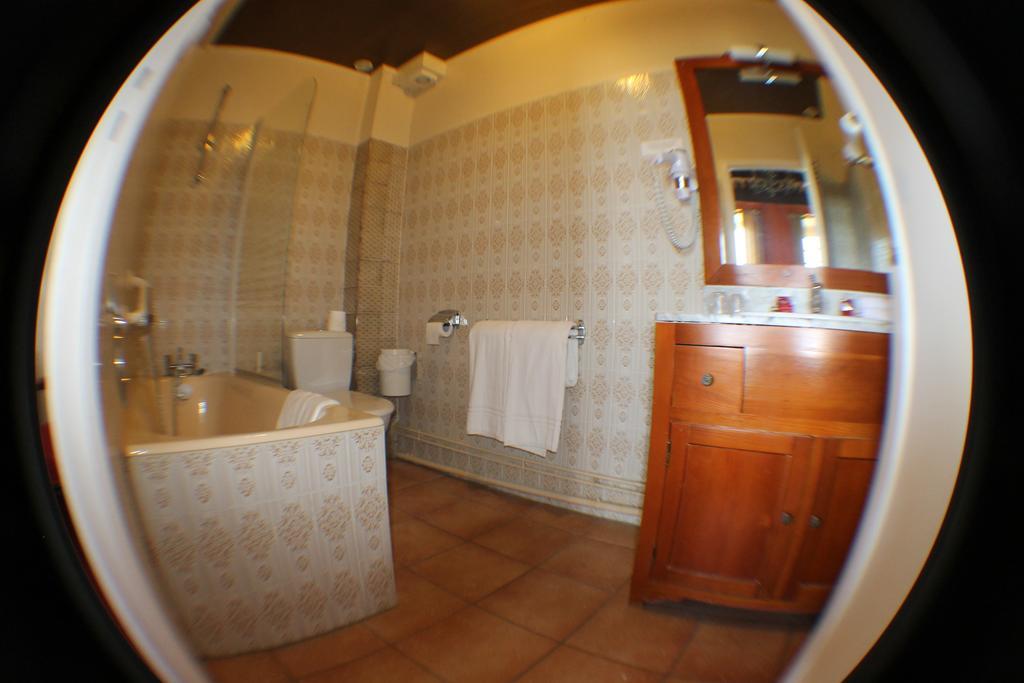 Hotel Raymond VII Cordes-sur-Ciel Rom bilde