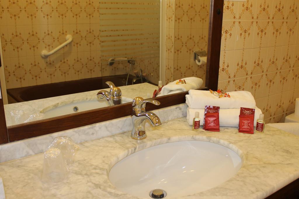 Hotel Raymond VII Cordes-sur-Ciel Eksteriør bilde